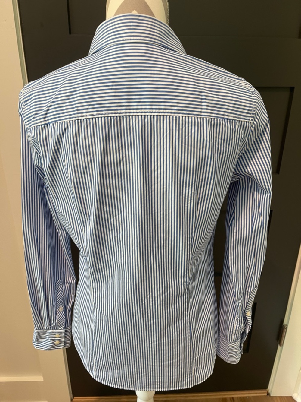 J.Crew Cotton Preppy Blue and White Striped Button Down Shirt Size S - Picture 5 of 7